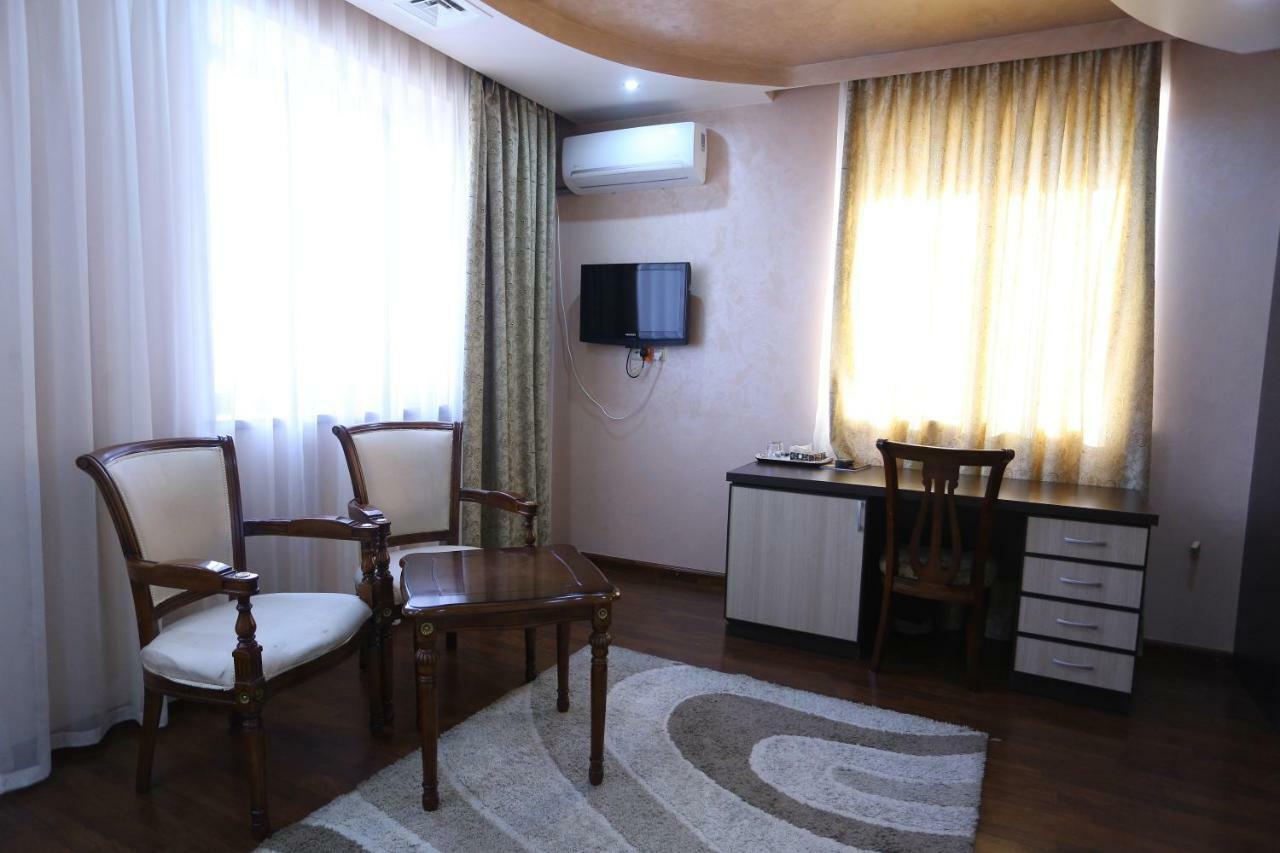 Vanatur Hotel Giumri Zewnętrze zdjęcie